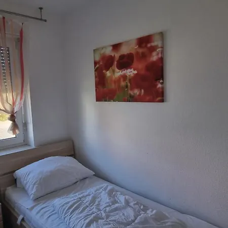 Wismarer Kogge Backbord Bei Wismar Bis 6 Personen 지로우